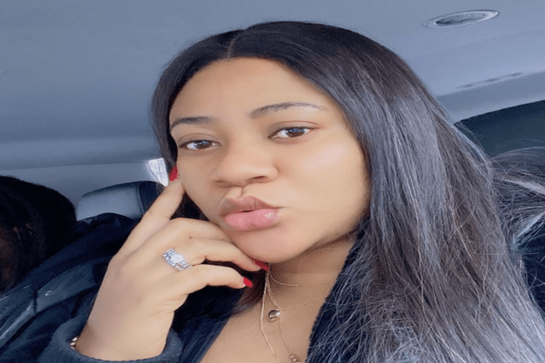 "Block Me Cus Mine Go Bad" - Nkechi Blessing’s Reply To A Fan Who As Her Not To Partake In #SilhouetteChallenge