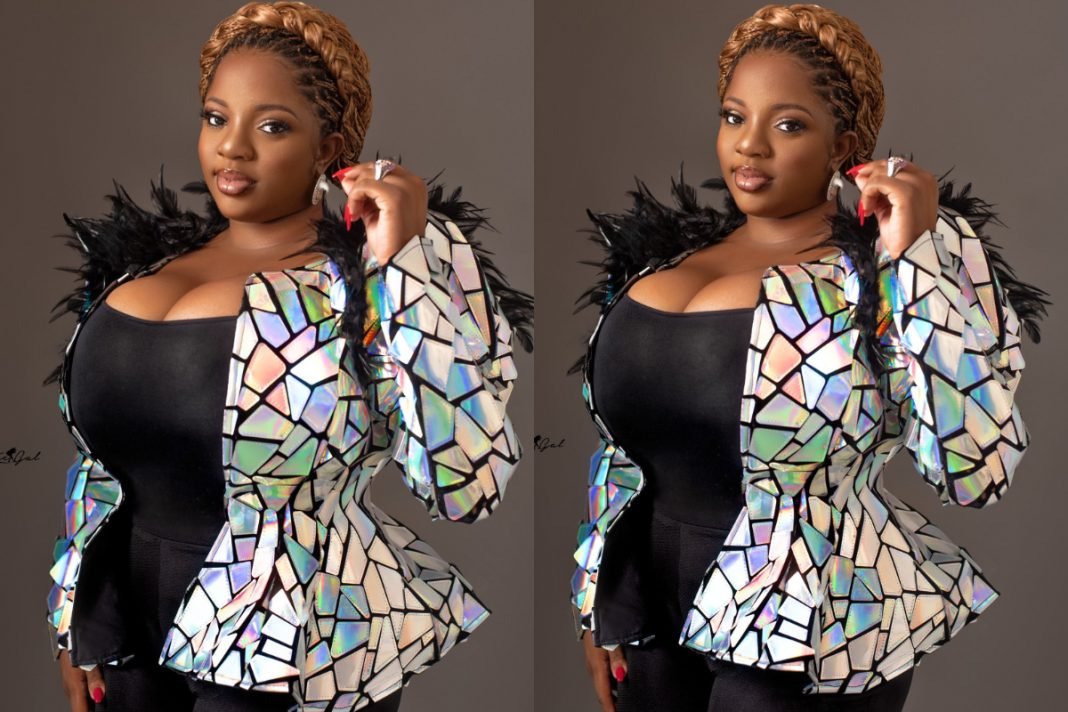 BBNaija: Dorathy Throws Her Support Behind Toke Makinwa-“I Hate Whatsapp Groups Notifications”