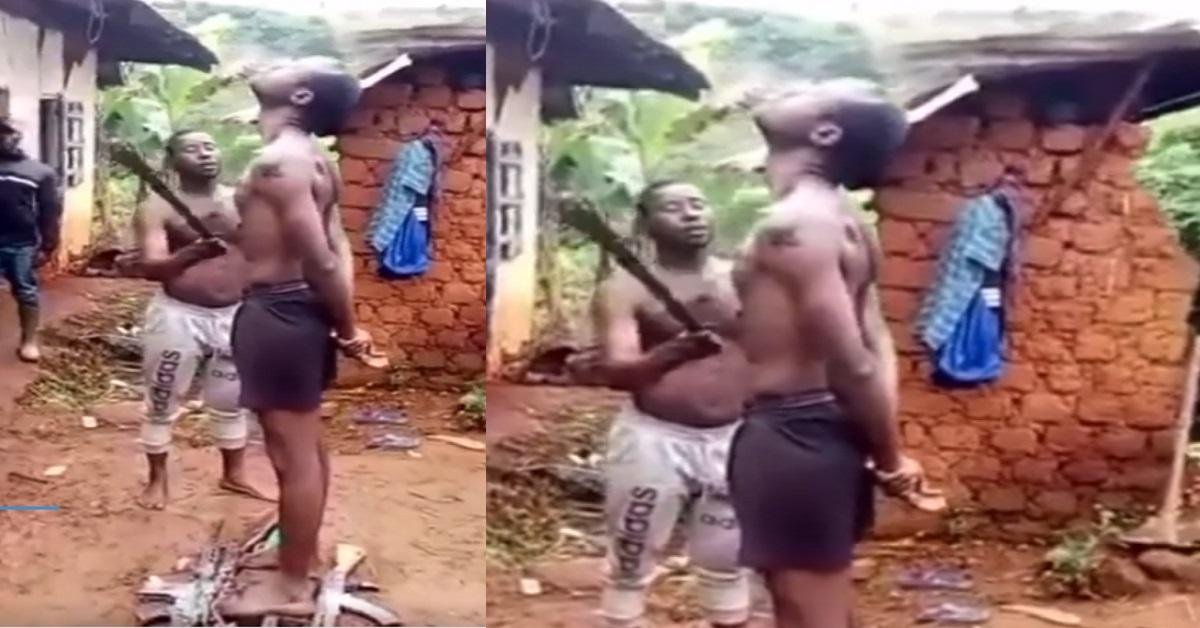 Video Of A Nigerian Man Who A Machete Couldn’t Cut After An “Odeshi Ritual” Goes Viral